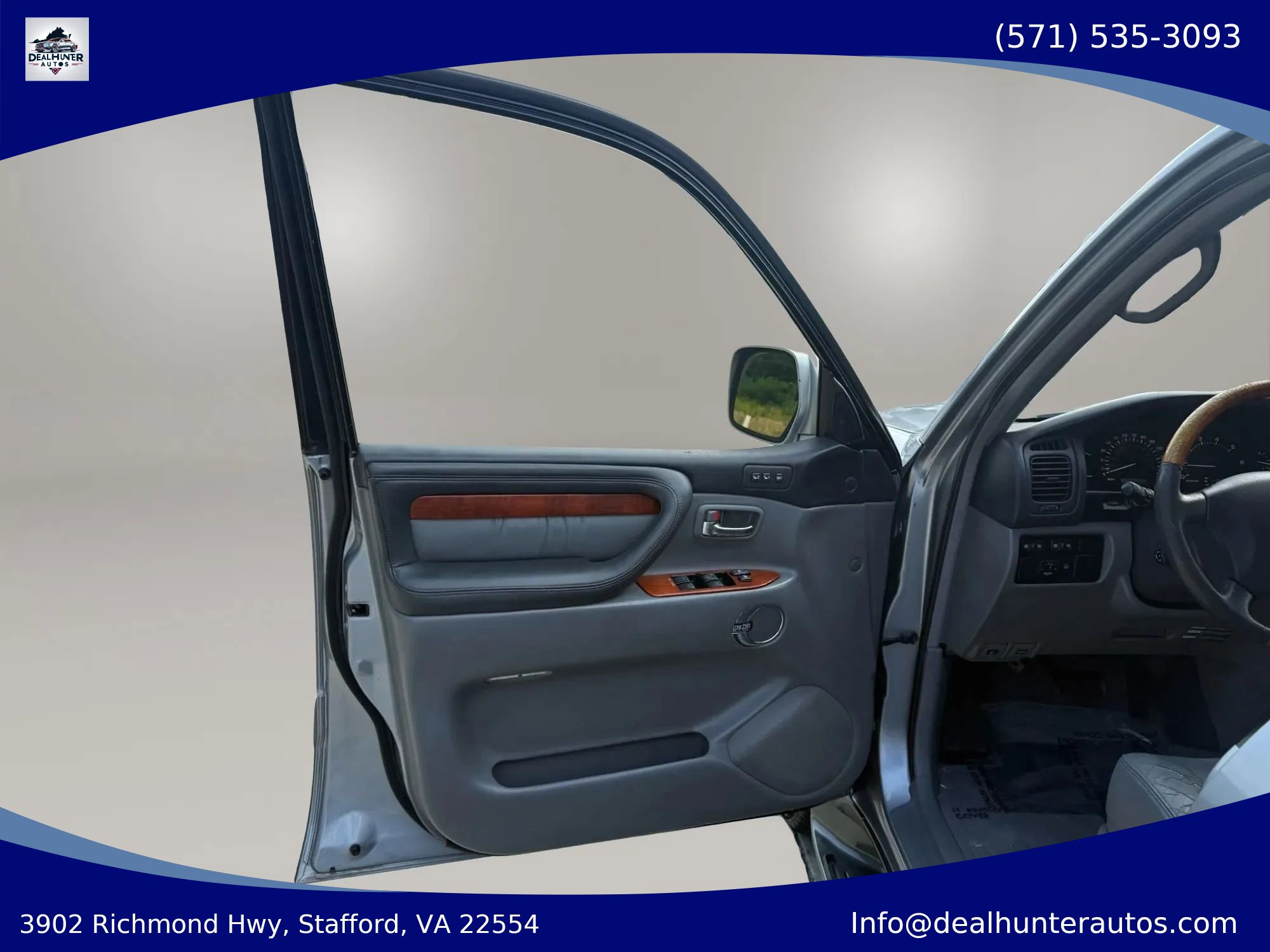 Used 2002 Lexus LX 470 4WD image 23