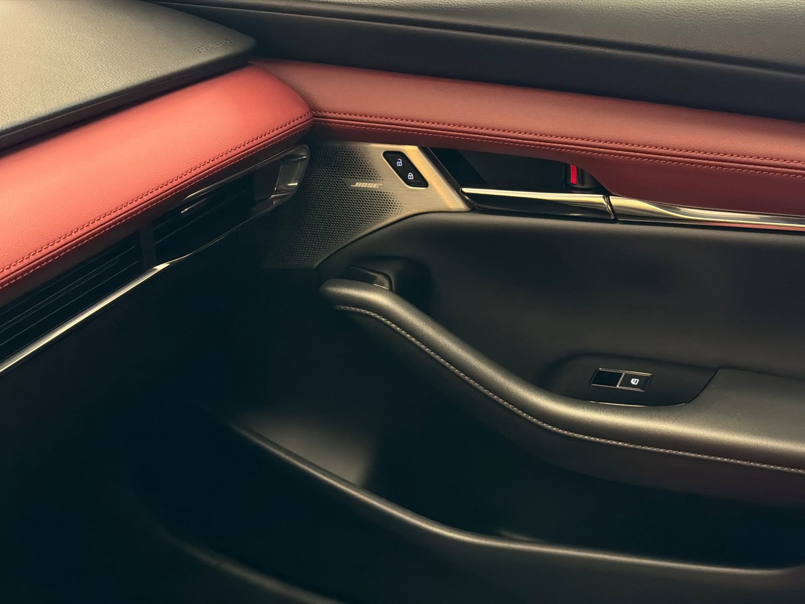 New 2026 MAZDA MAZDA3 2.5 S Hatchback w/ Premium Pkg image 31