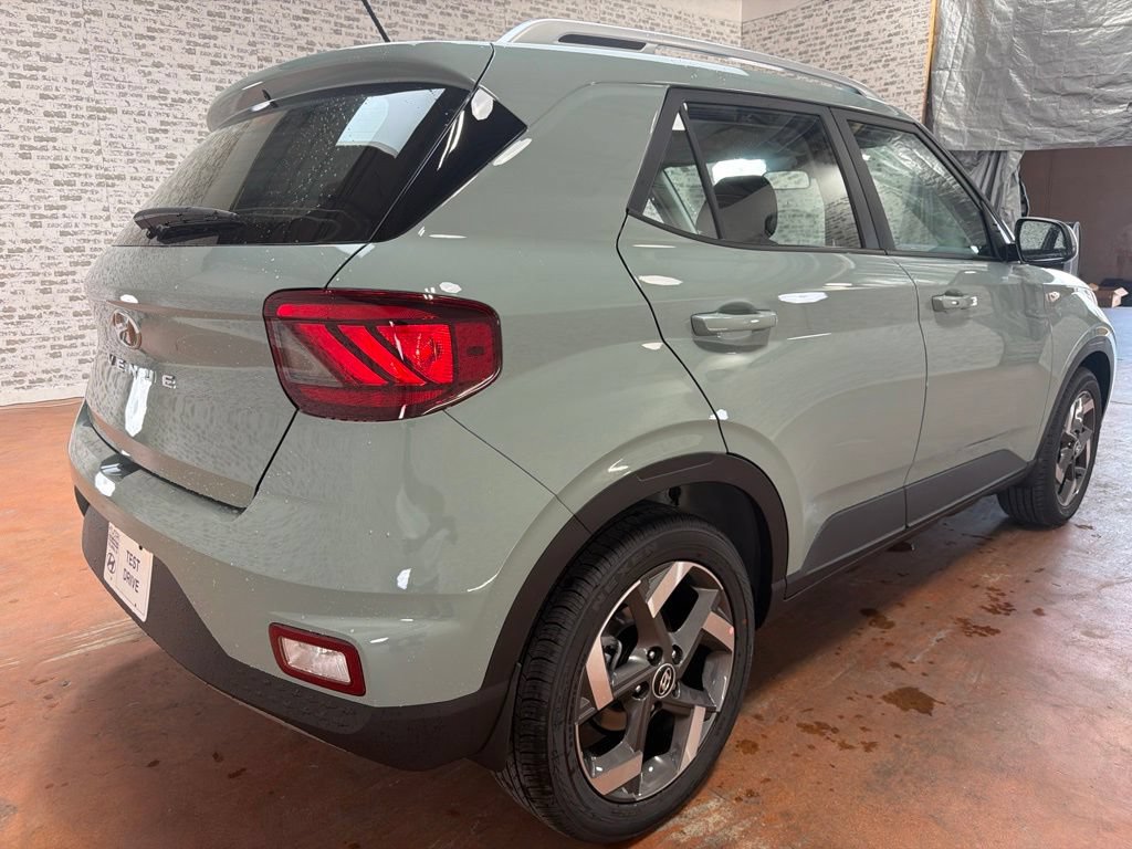 New 2026 Hyundai Venue SEL FWD image 7