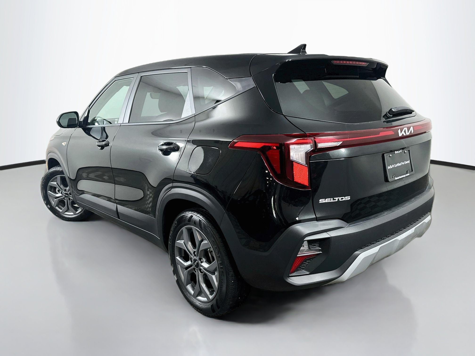 Certified 2026 Kia Seltos LX FWD image 5