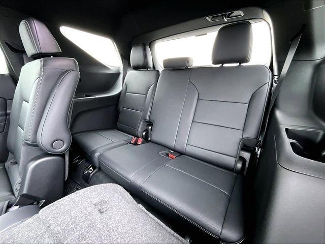 New 2026 Chevrolet Traverse LT w/ Midnight/Sport Edition image 27