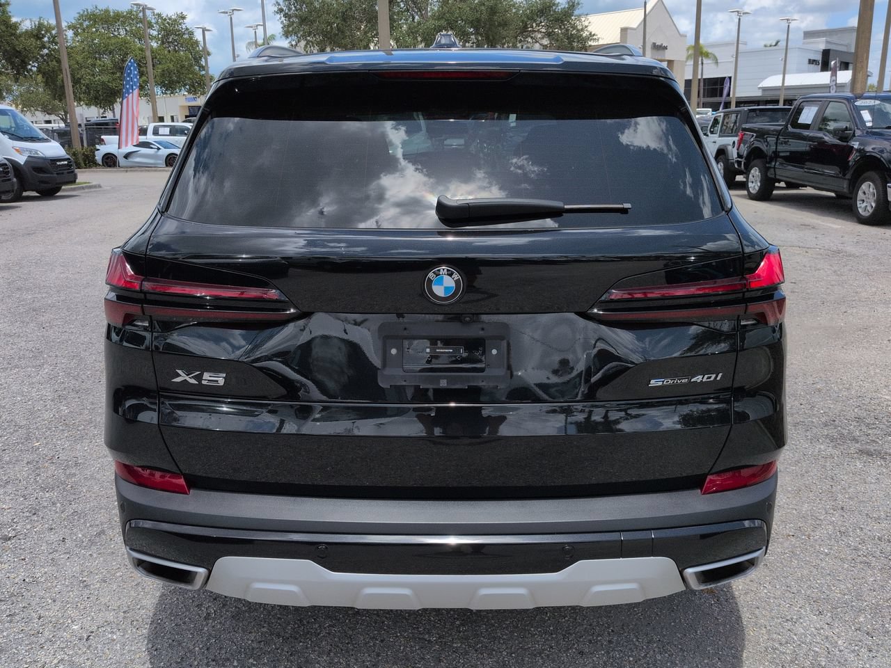 Used 2025 BMW X5 sDrive40i w/ Climate Comfort Package RWD image 6