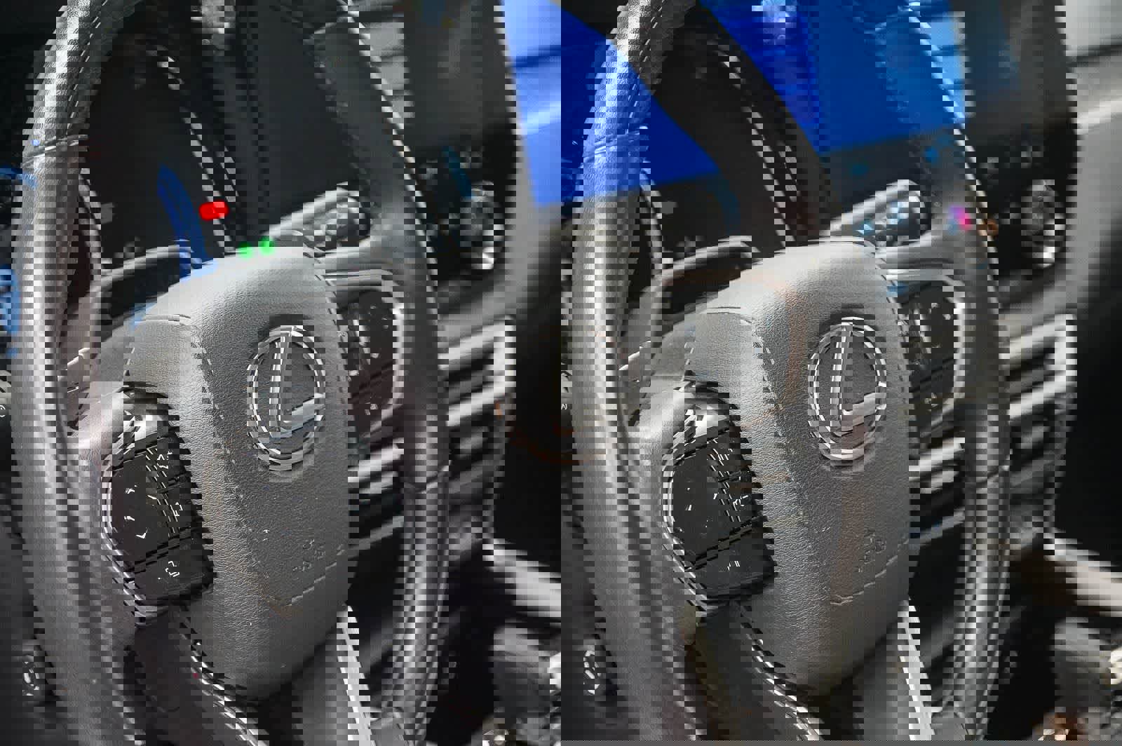 Used 2023 Lexus RX 350 Premium Plus w/ Cold Area Package image 21