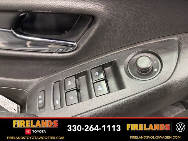 Used 2018 Chevrolet Trax LT w/ LT Convenience Package image 18