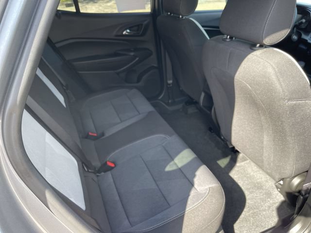 Used 2024 Chevrolet Trax LS FWD image 15