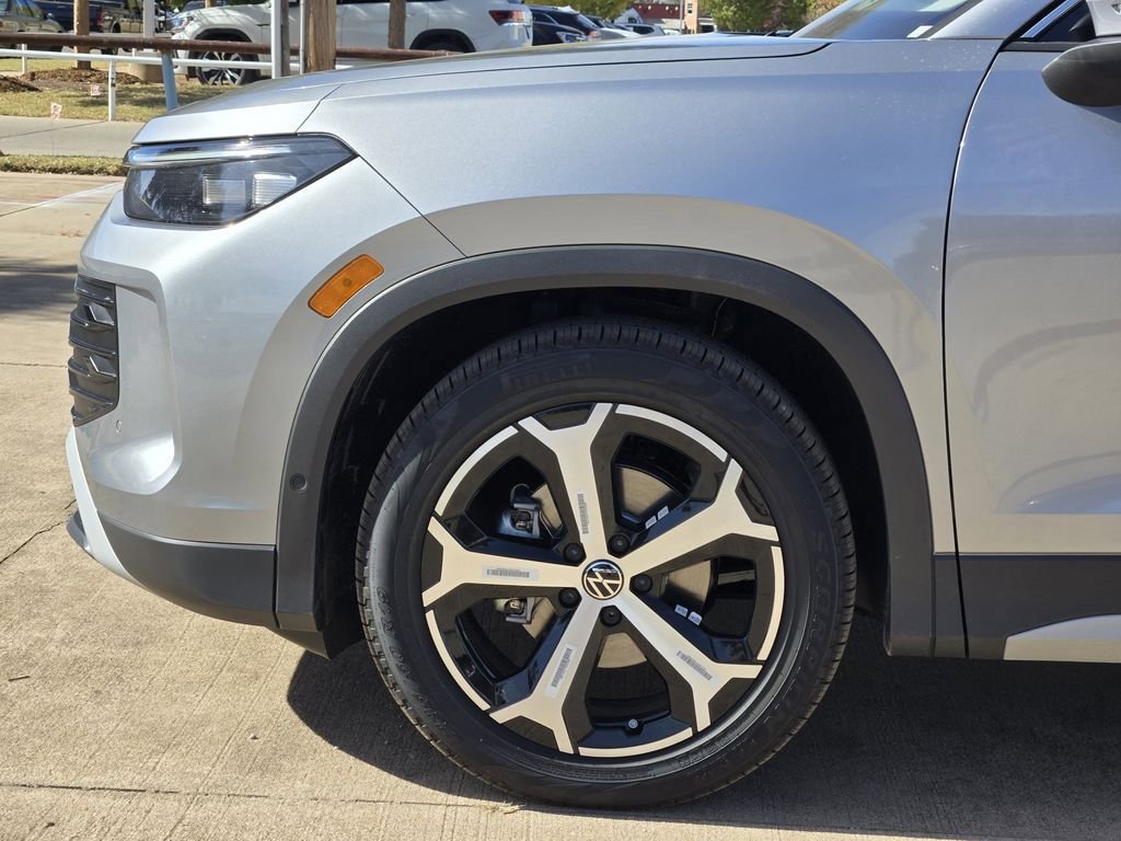New 2026 Volkswagen Tiguan SE FWD image 5