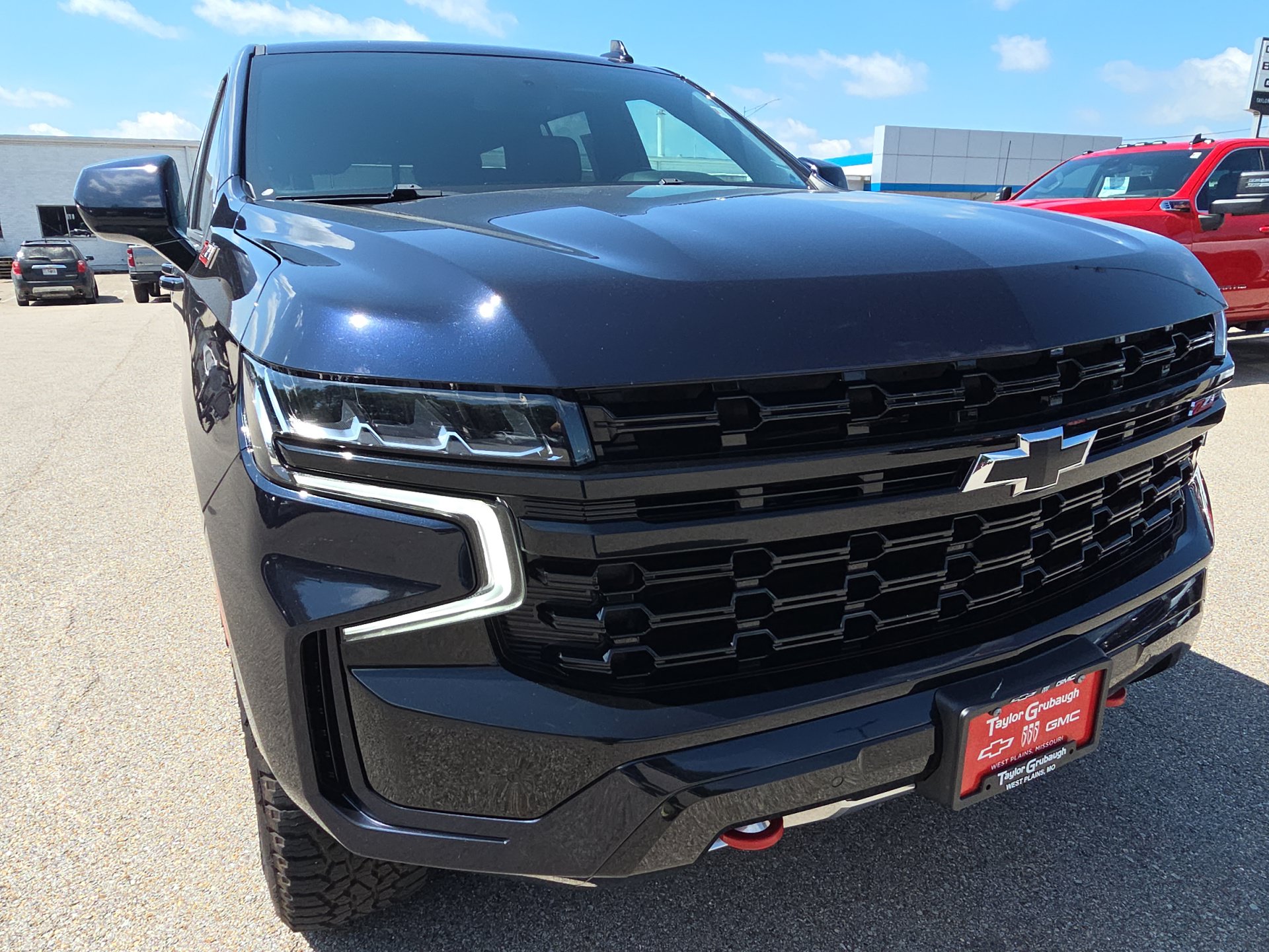 Used 2023 Chevrolet Tahoe Z71 AWD/4WD image 11