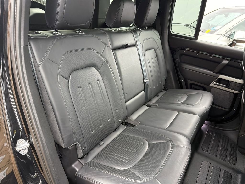Used 2020 Land Rover Defender 110 HSE image 23