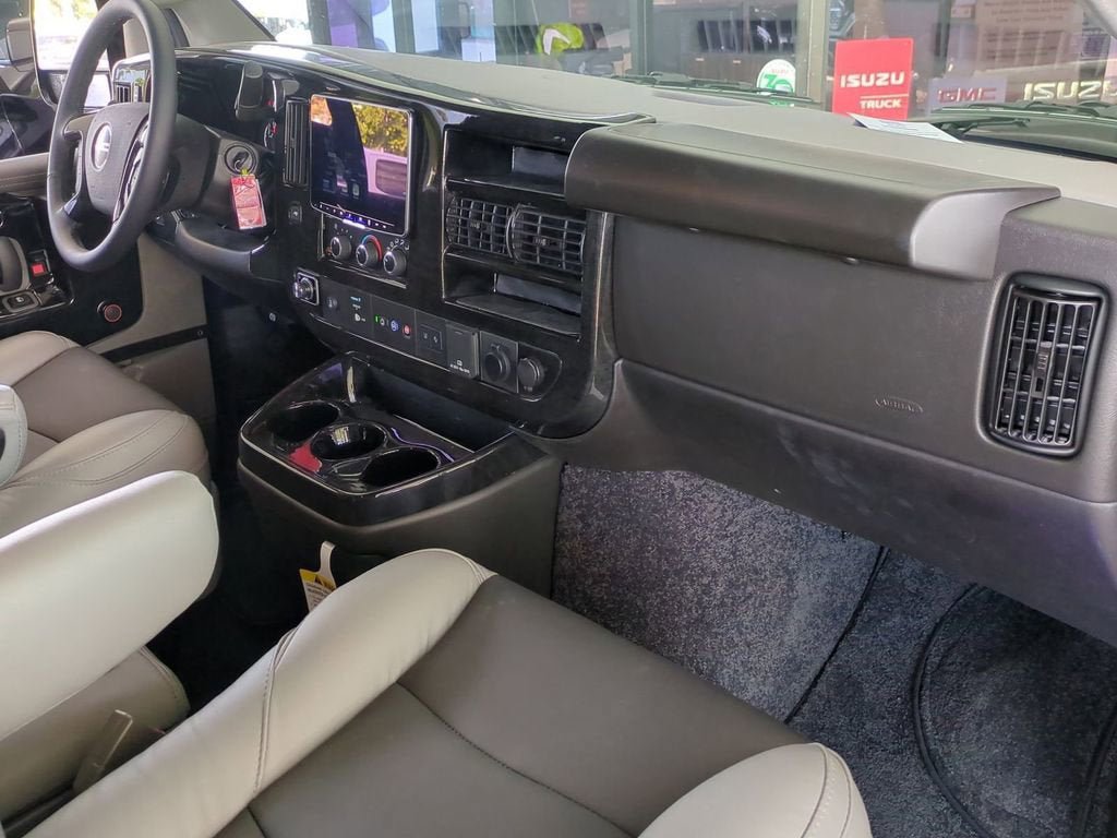 New 2025 GMC Savana 2500 Extended w/ Driver Convenience Package RWD image 29