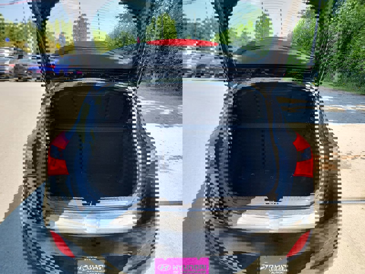 Used 2016 Hyundai Elantra GT image 21