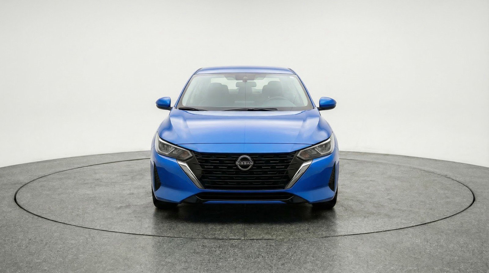 Used 2025 Nissan Sentra SV FWD image 2