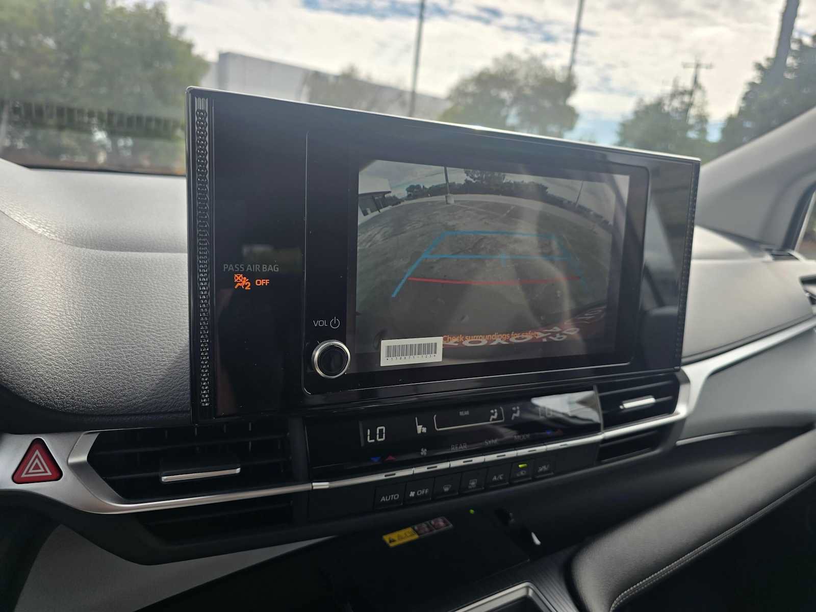 New 2026 Toyota Sienna LE FWD image 15