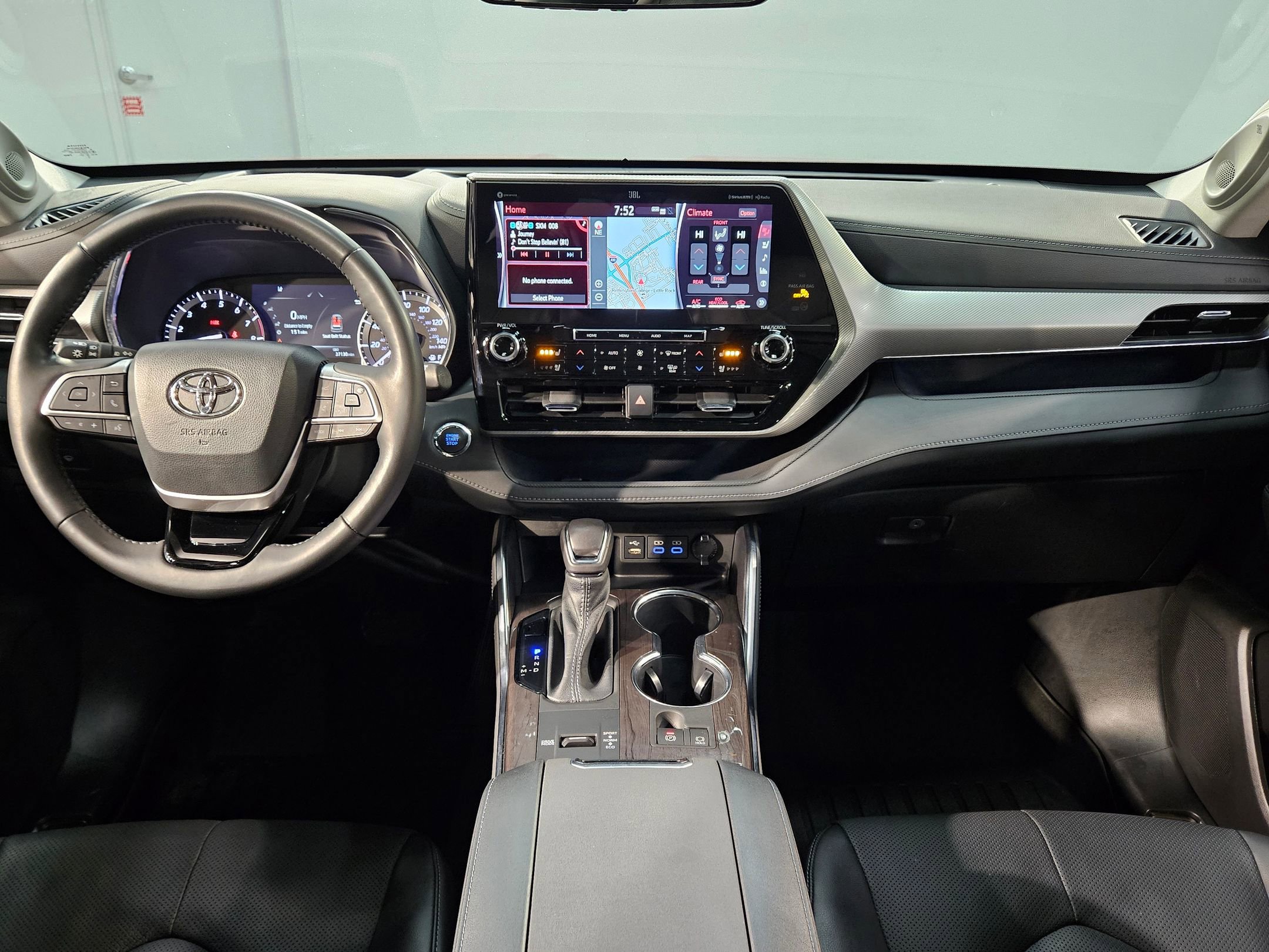 Used 2022 Toyota Highlander Platinum image 10