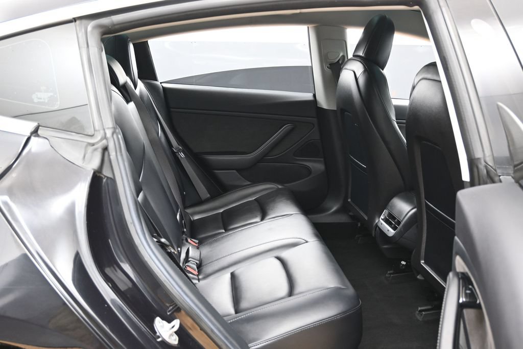 Used 2018 Tesla Model 3 Long Range RWD image 18