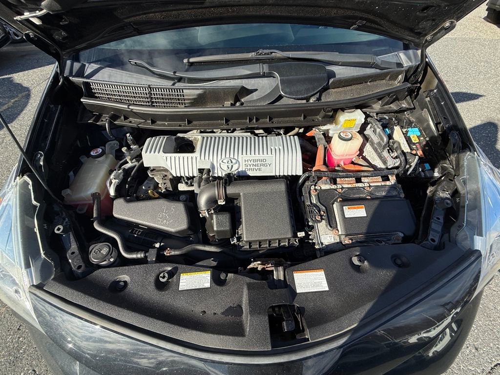 Used 2017 Toyota Prius V Three image 12