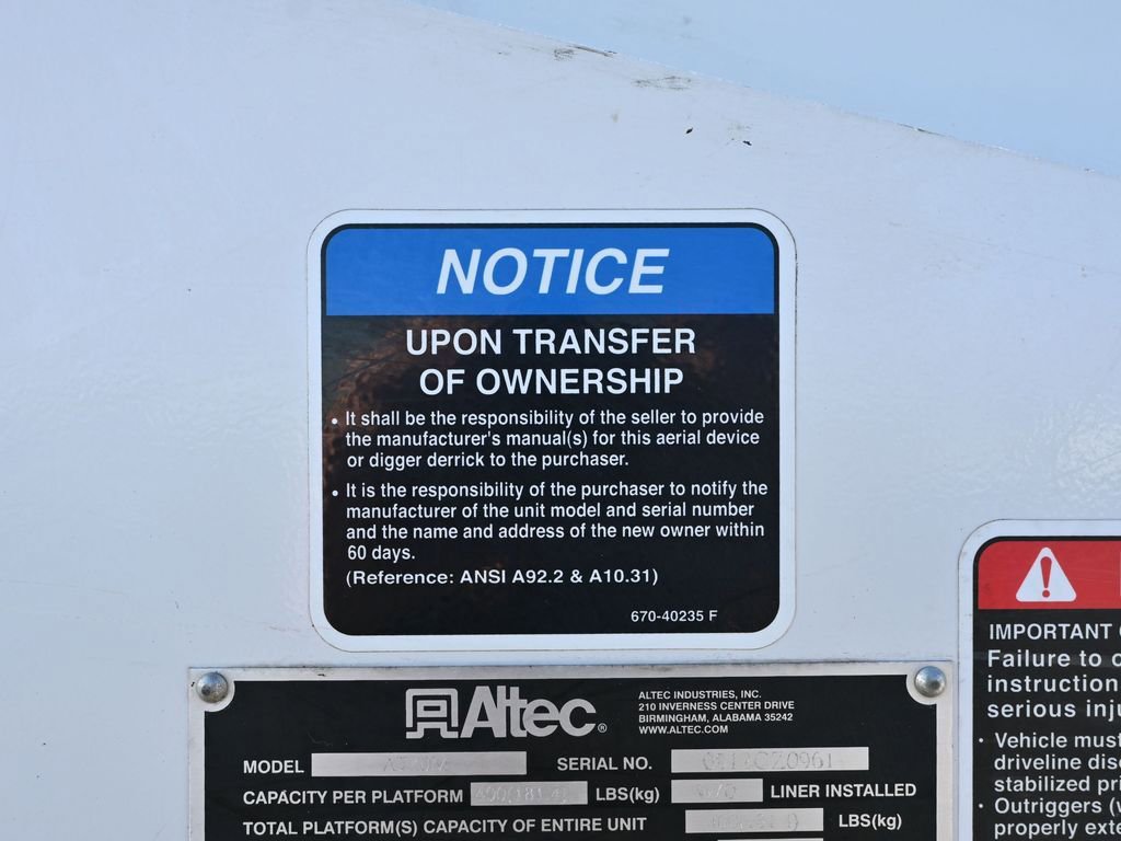 Used 2012 Ford F550 4x4 SuperCab Super Duty w/ Payload Upgrade Pkg image 63