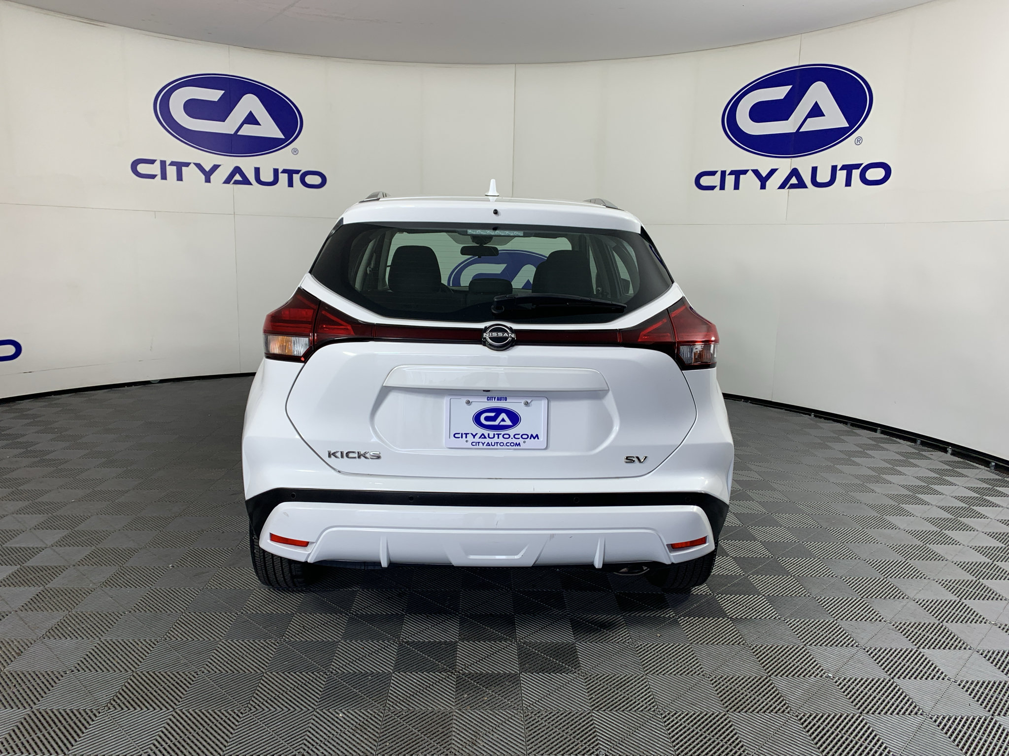Used 2022 Nissan Kicks SV FWD image 4