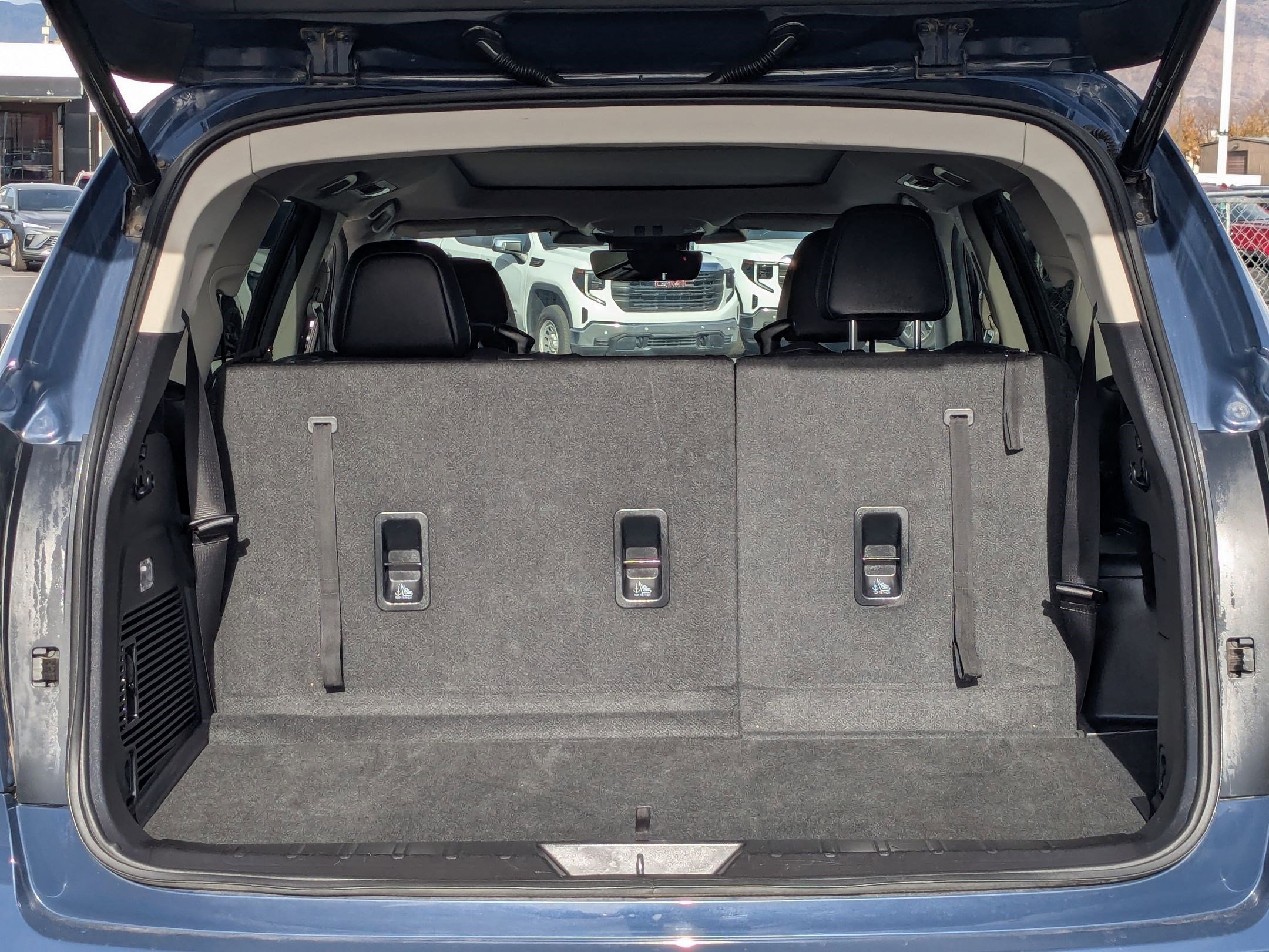 Used 2023 Subaru Ascent Limited w/ Technology Package image 36