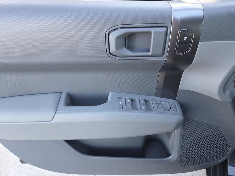New 2027 Kia EV3 Wind FWD image 9