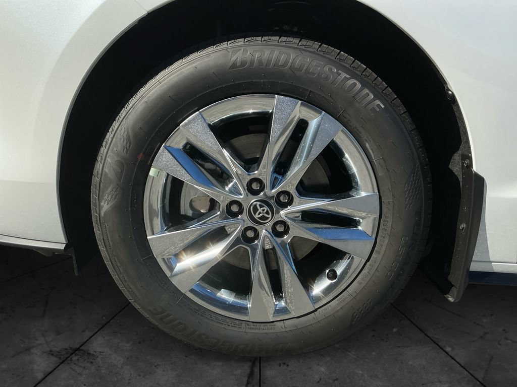 New 2026 Toyota Sienna Limited AWD/4WD image 15