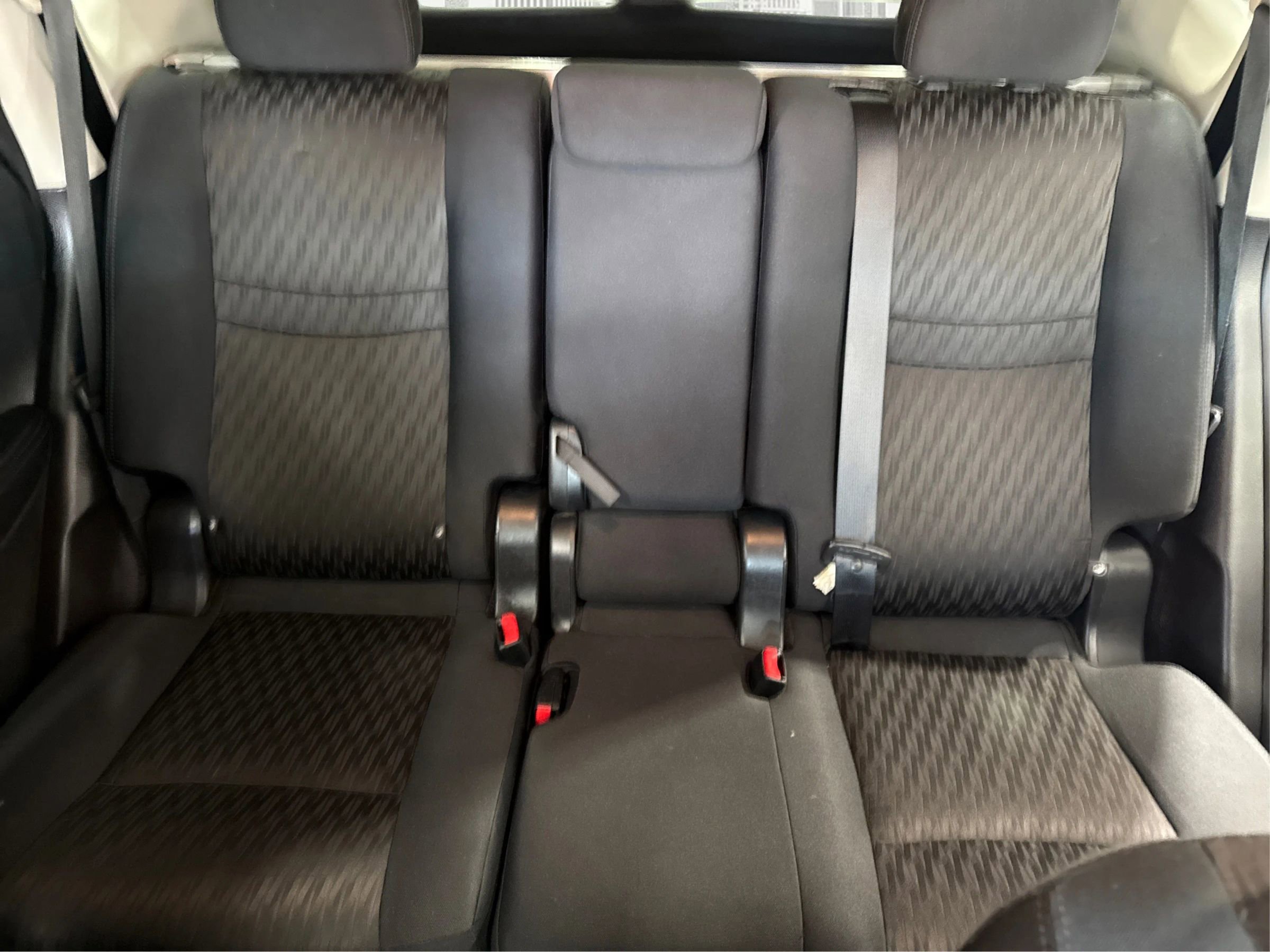 Used 2018 Nissan Rogue SV image 15