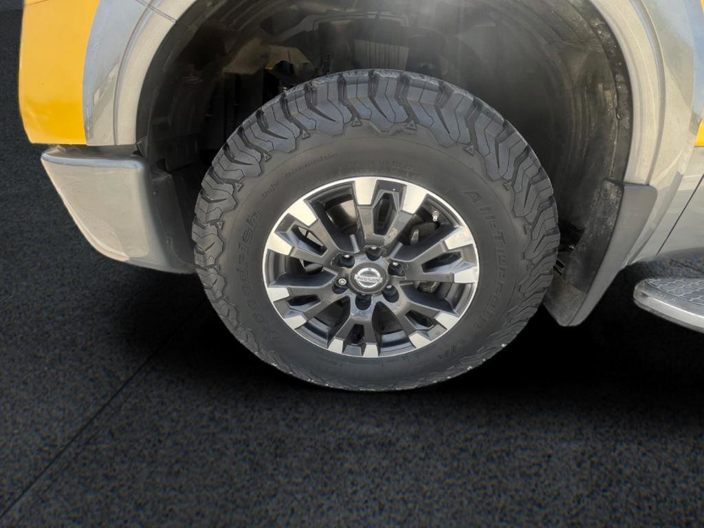 Used 2017 Nissan Titan PRO-4X image 10