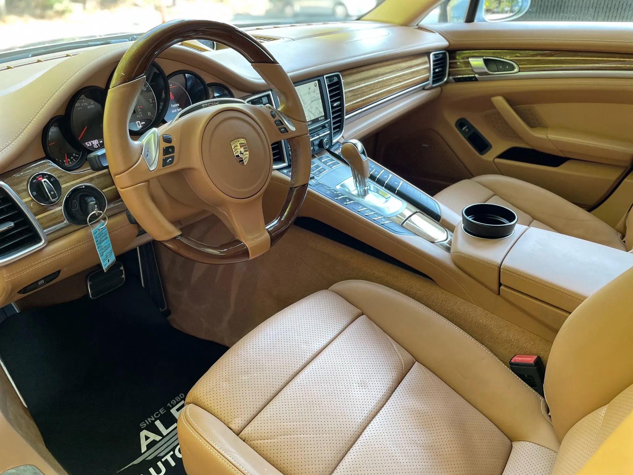 Used 2016 Porsche Panamera S image 14