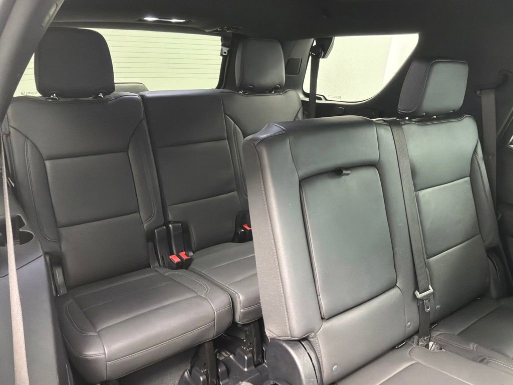 Used 2025 Chevrolet Tahoe Z71 AWD/4WD image 28