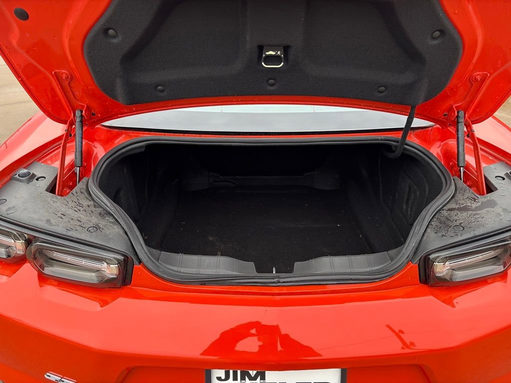 Used 2020 Chevrolet Camaro SS image 27