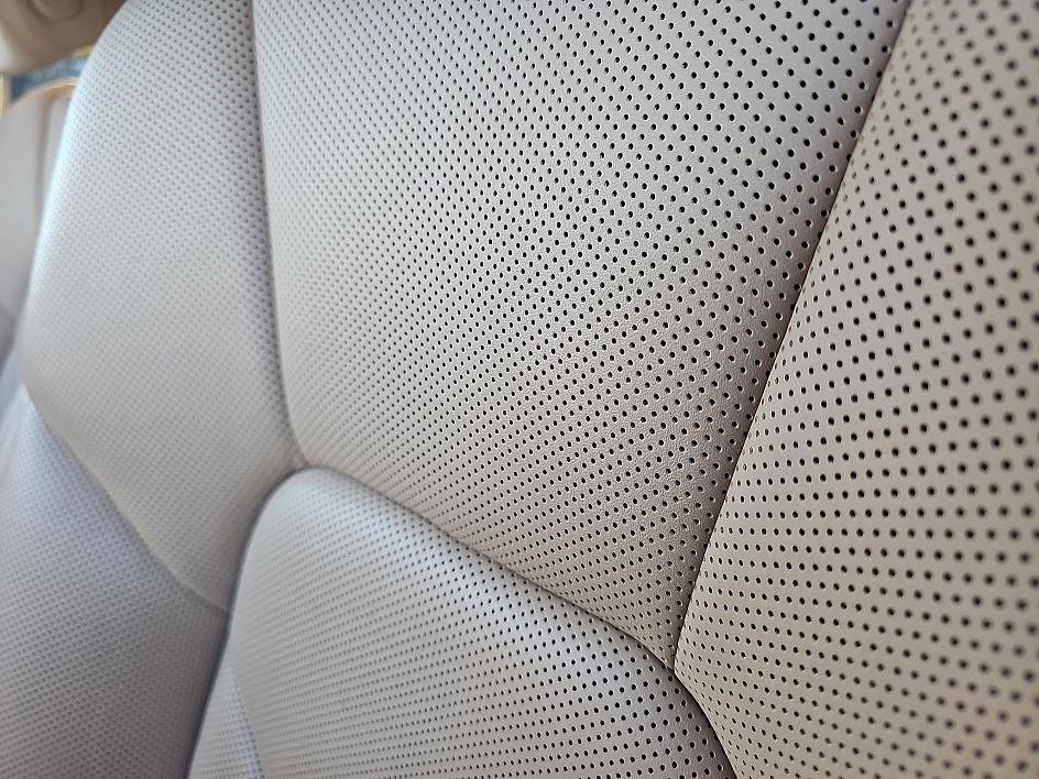 Used 2021 Porsche Macan image 18