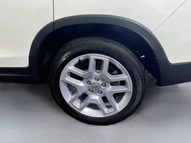 Certified 2025 Honda Passport EX-L image 23