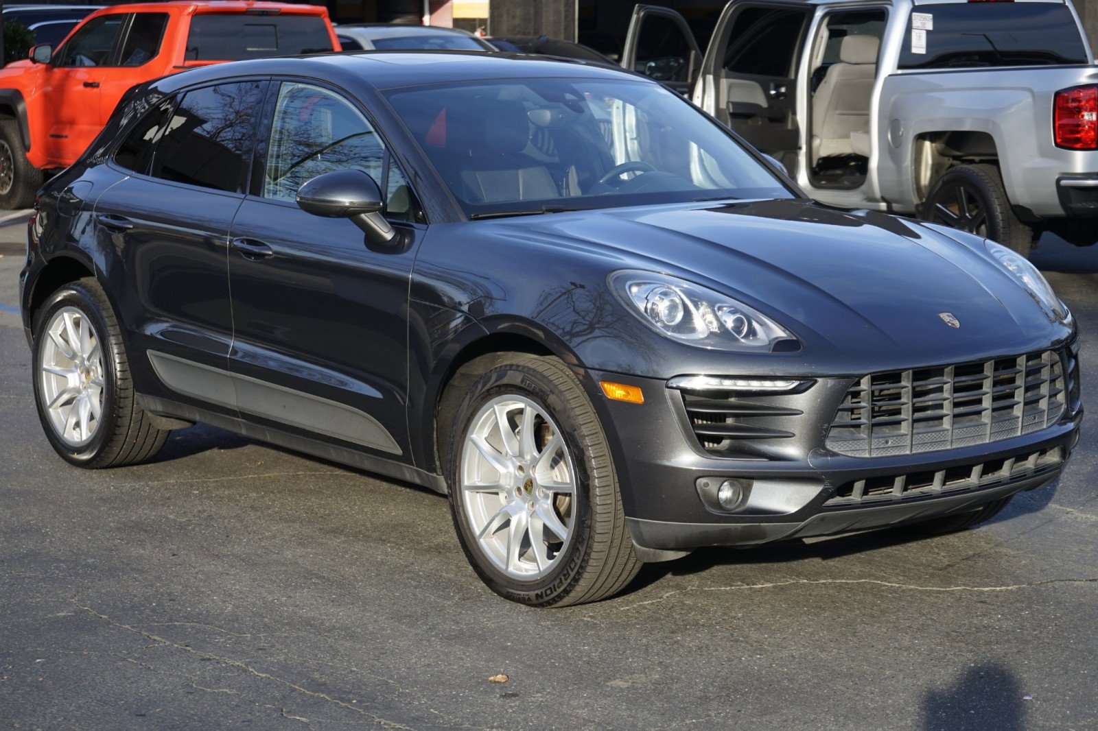 Used 2017 Porsche Macan S image 7