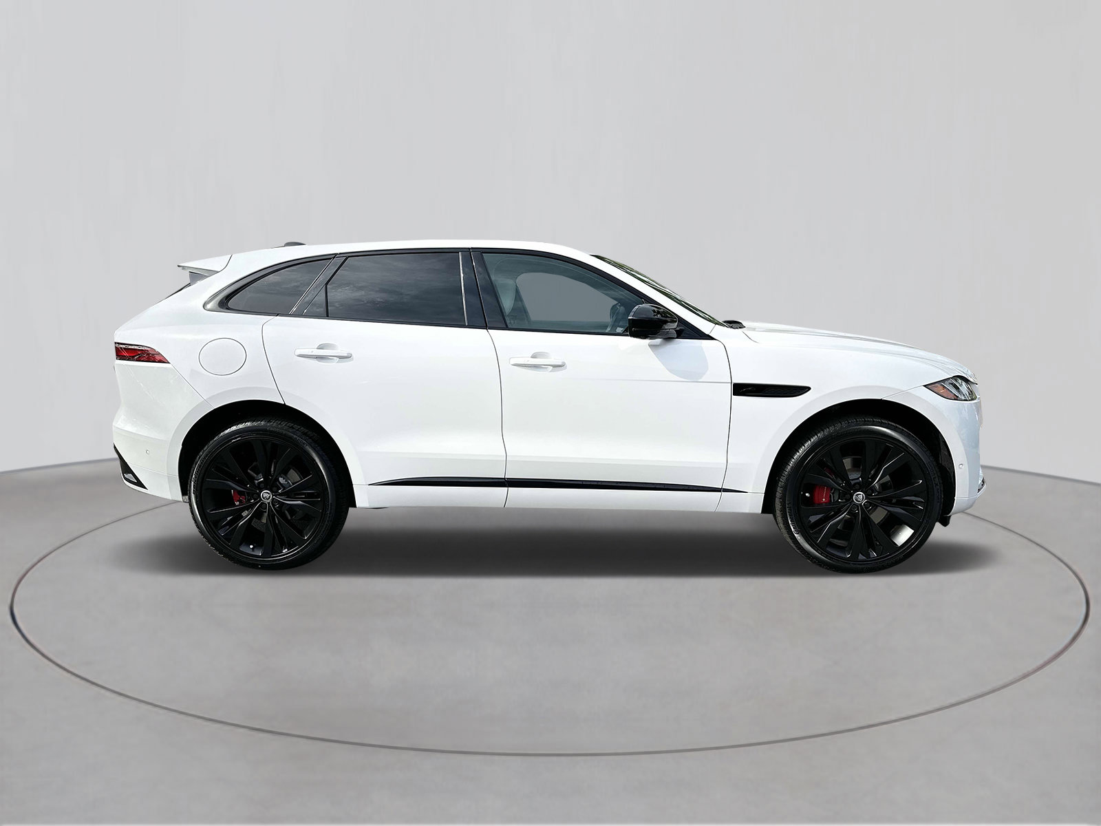 New 2026 Jaguar F-PACE R-Dynamic S image 5
