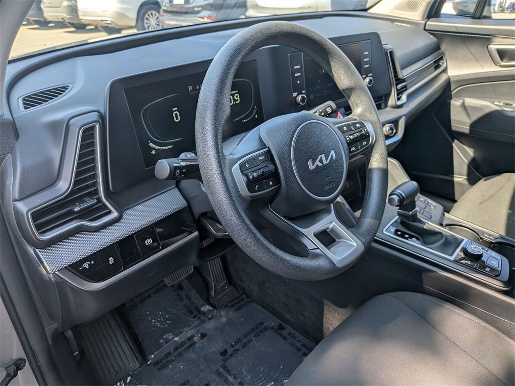Used 2024 Kia Sportage LX image 15