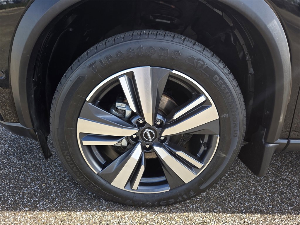 Used 2023 Nissan Rogue Platinum image 27