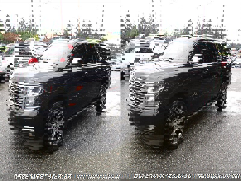 Used 2018 Chevrolet Suburban Premier image 8