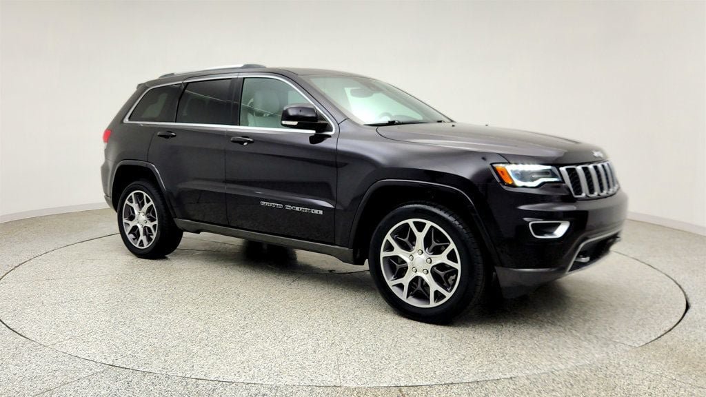 Used 2018 Jeep Grand Cherokee Limited RWD image 3