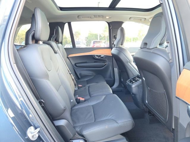 Used 2025 Volvo XC90 B5 Plus w/ Protection Package Premier image 11