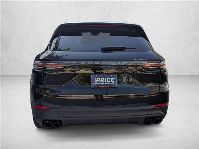 Used 2023 Porsche Cayenne Platinum Edition image 7