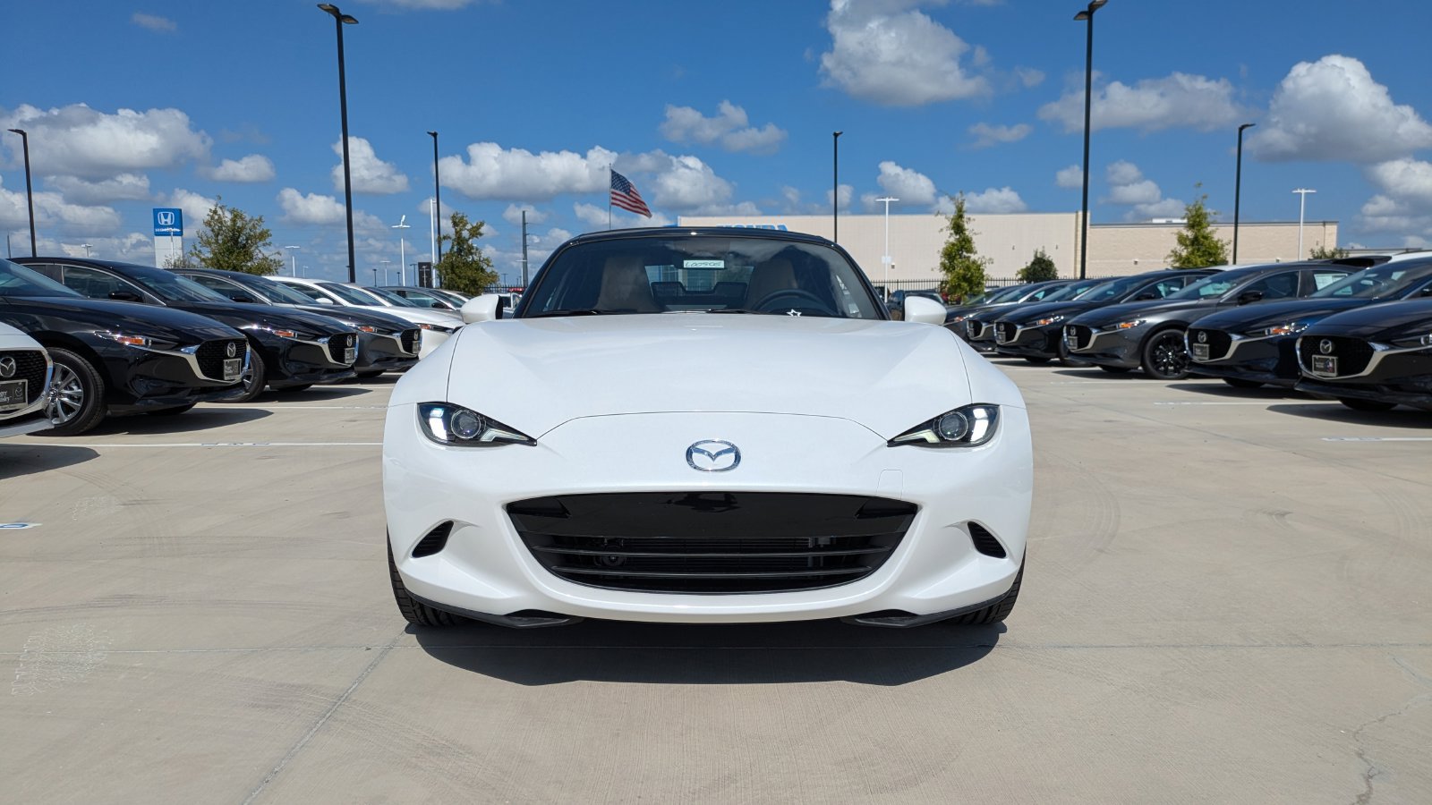 New 2026 MAZDA MX-5 Miata Grand Touring RWD image 2