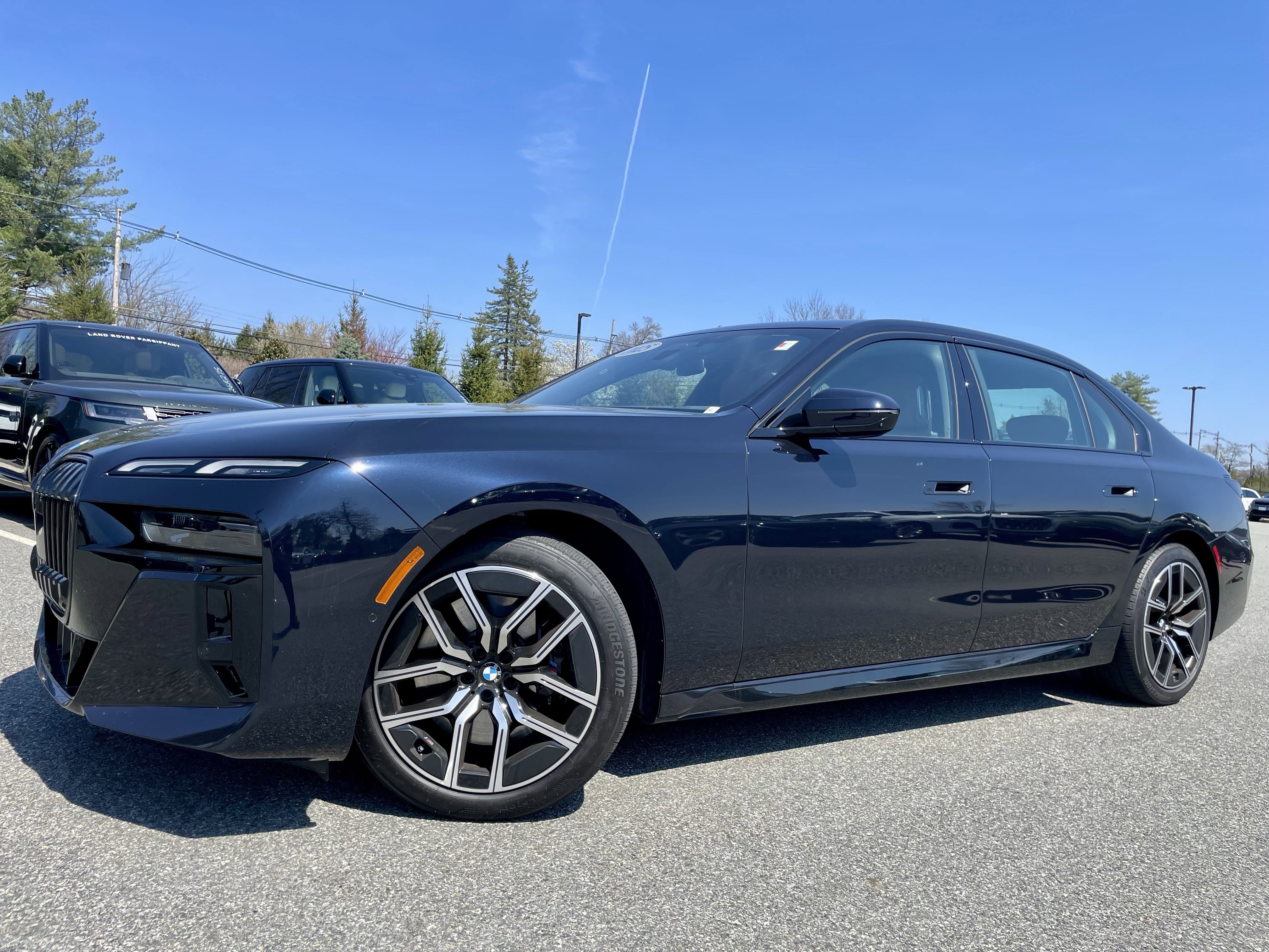 Used 2025 BMW 740i xDrive image 36