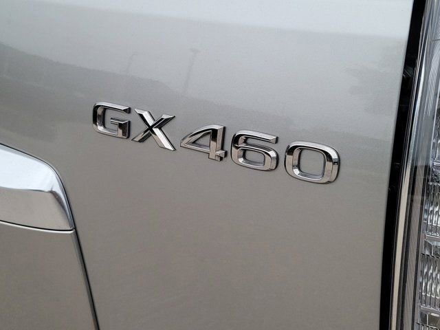 Used 2023 Lexus GX 460 Luxury w/ Accessory Package image 8