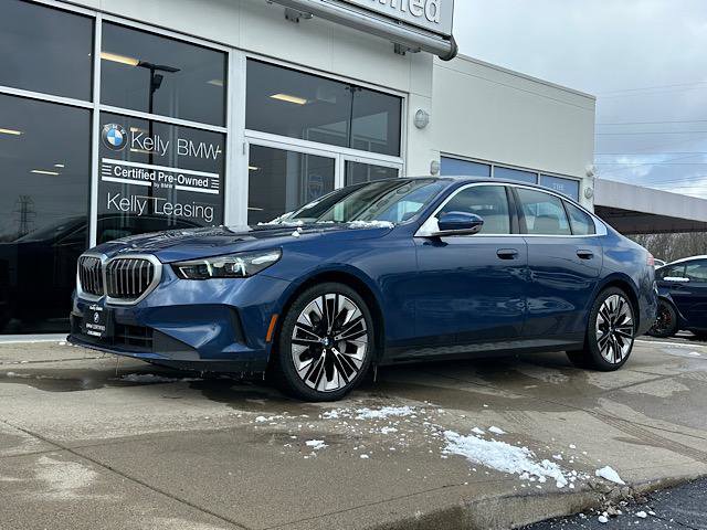 Certified 2024 BMW 530i xDrive 530i xDrive Sedan w/ Premium Package image 4