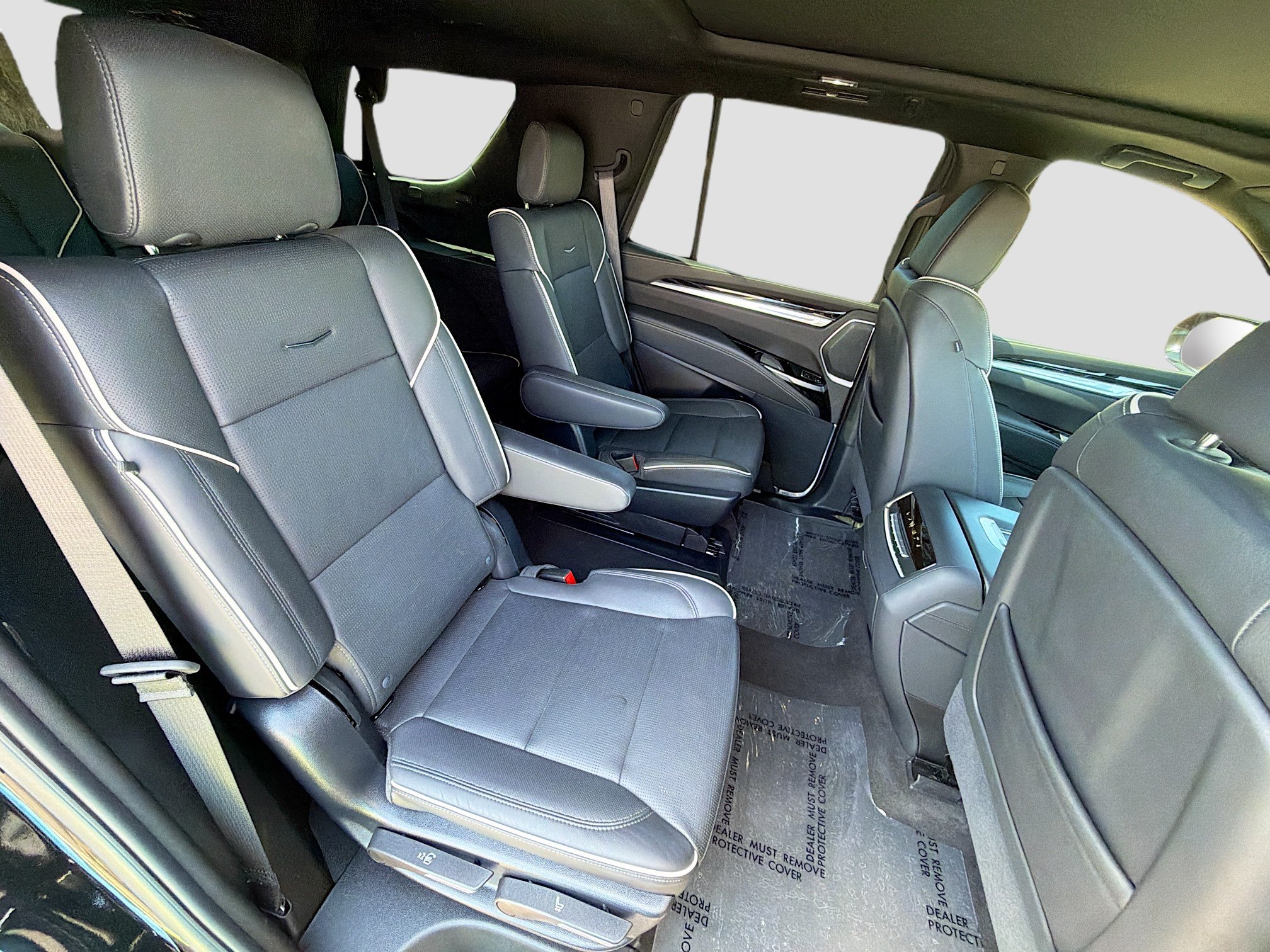 Certified 2025 Cadillac Escalade Sport AWD/4WD image 29