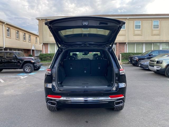 New 2025 Jeep Grand Cherokee Overland w/ Adv Protech Group III image 9