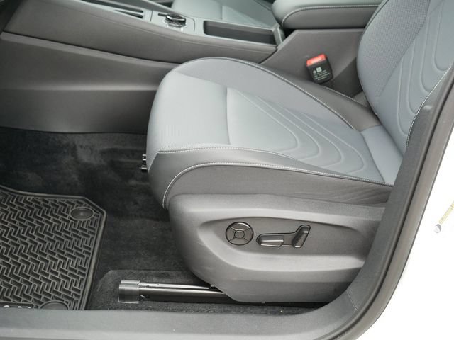 Certified 2026 Volkswagen Tiguan SE AWD/4WD image 13