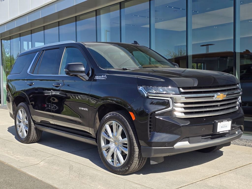 Used 2021 Chevrolet Tahoe High Country w/ Premium Package AWD/4WD image 7