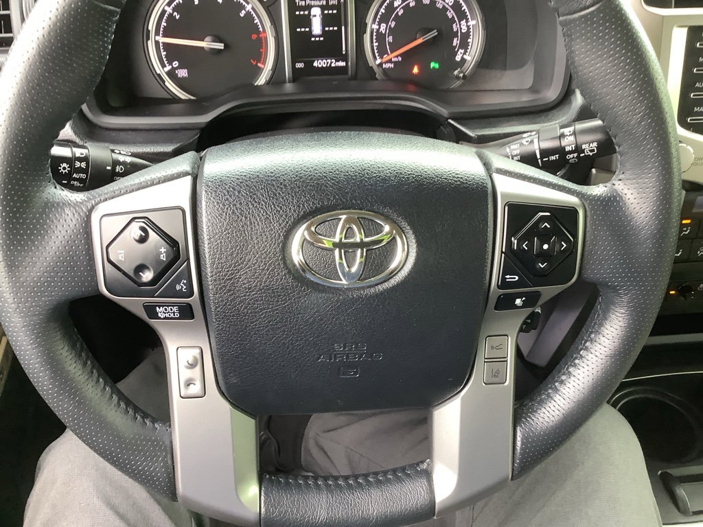 Used 2020 Toyota 4Runner Limited image 17