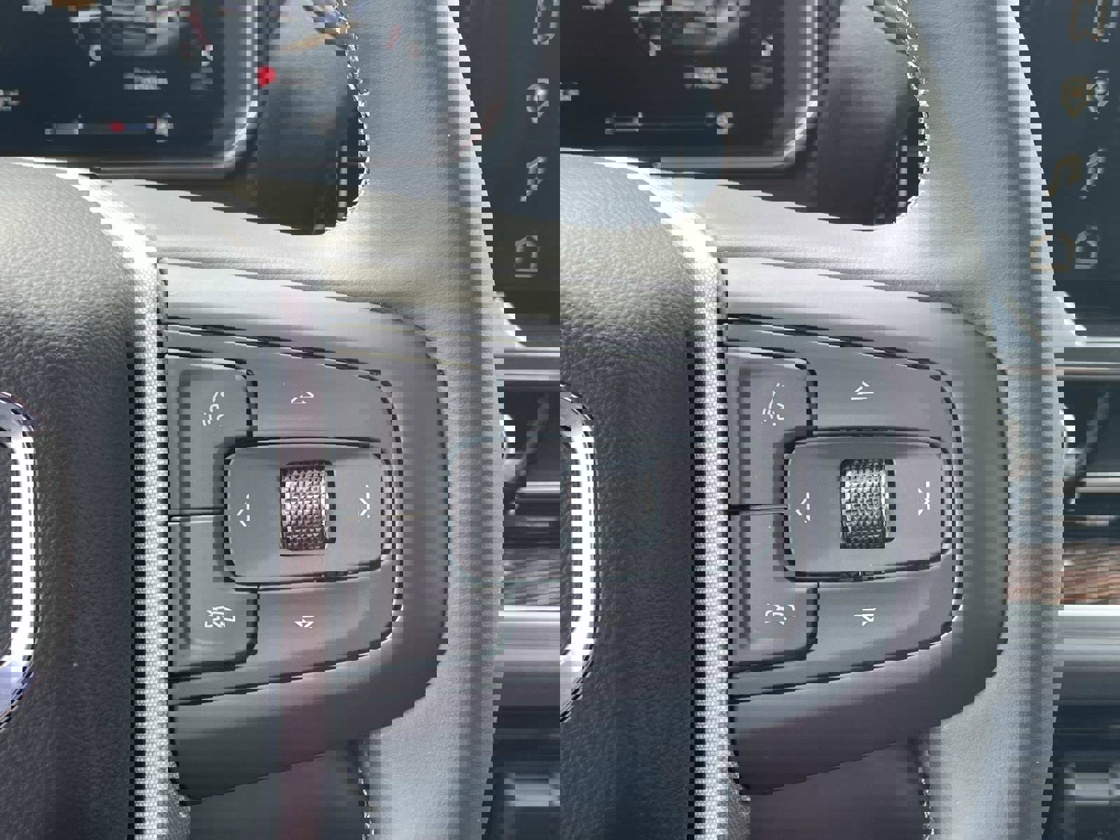 New 2026 GMC Sierra 1500 SLE w/ Preferred Package image 12