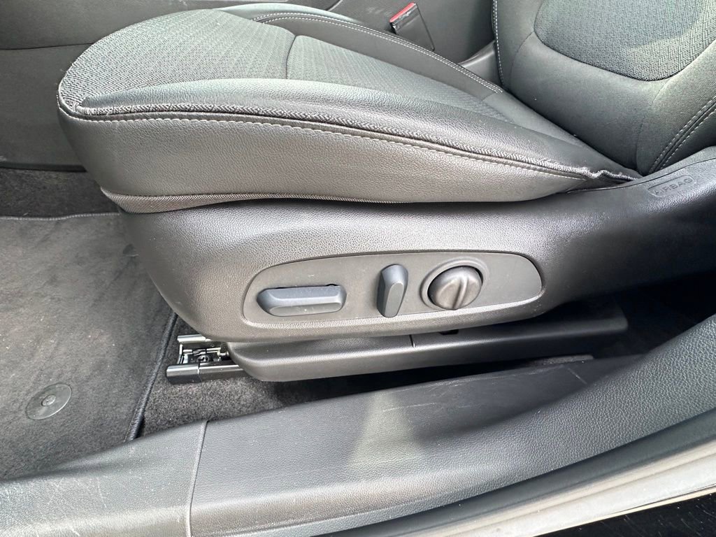Certified 2023 Buick Encore GX Select w/ Sport Touring Package AWD/4WD image 19